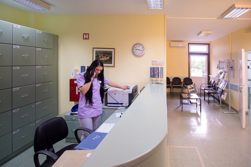Dolenjska enota Diagnostičnega centra Bled v Kostanjevici na Krki deluje tudi ob vikendih. (foto: Stane Jeršič)