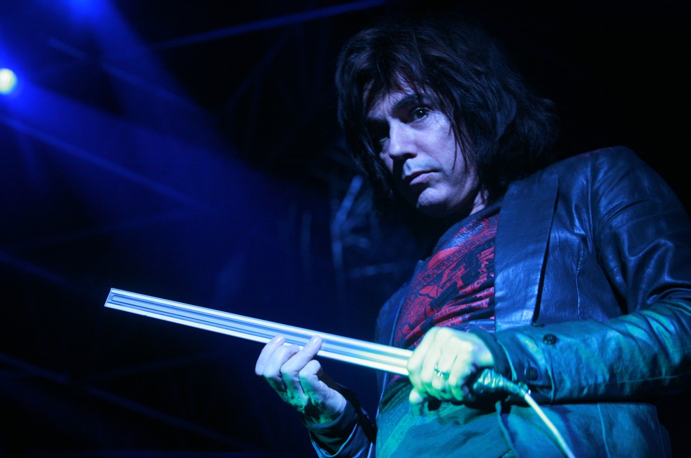 V Slovenijo prihaja boter elektronske glasbe Jean-Michel Jarre! (foto: Goran Antley)