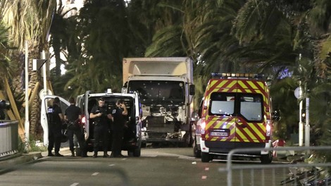 Svet je v šoku! Ni besed, s katerimi bi lahko razložili grozljivi teroristični napad v Nici!