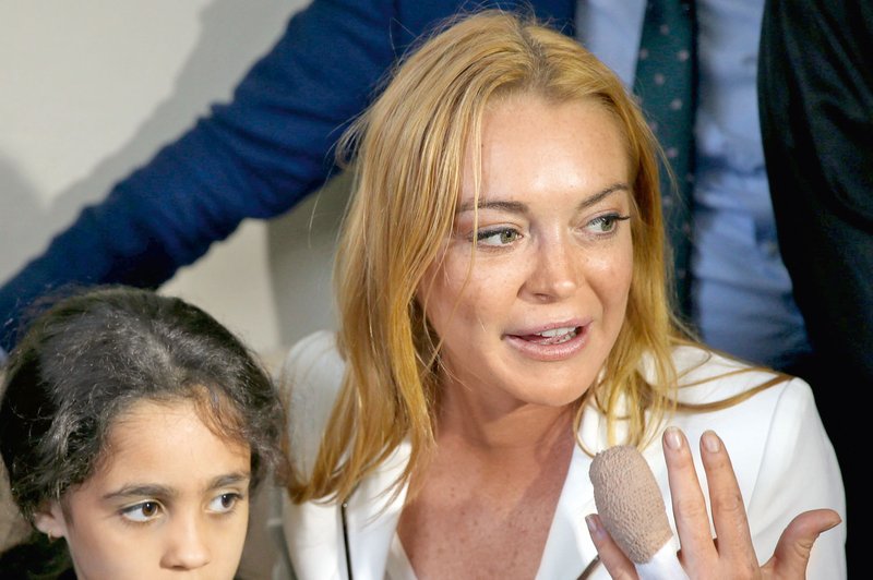 Lindsay Lohan je skoraj ostala brez prsta (foto: Profimedia)