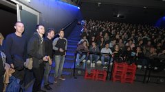 Satirična komedija Pr'Hostar razprodala premiero