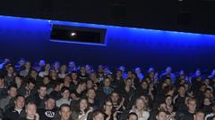 Satirična komedija Pr'Hostar razprodala premiero