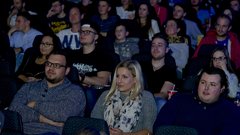 Satirična komedija Pr'Hostar razprodala premiero