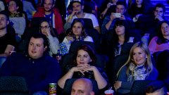 Satirična komedija Pr'Hostar razprodala premiero
