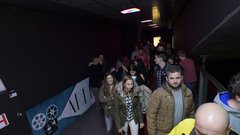 Satirična komedija Pr'Hostar razprodala premiero