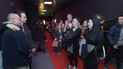 Satirična komedija Pr'Hostar razprodala premiero