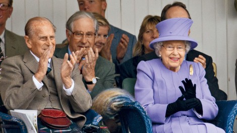 Kraljica Elizabeta in princ Philip sta srečno poročena že skoraj 70 let