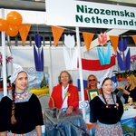 Predstavnice Nizozemske na lanskem bazarju. (foto: Aleksandra Saša Prelesnik)