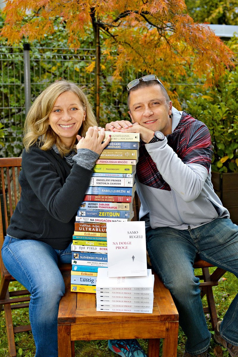 Renate in Samo Rugelj: »Vsak mesec izdamo dve knjigi.« (foto: Primož Predalič)