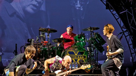 Red Hot Chili Peppers uprizorili rokersko doživetje na Dunaju