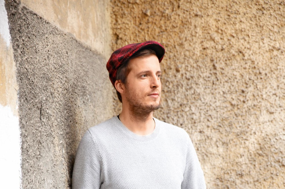 Glasbenik Dominik Bagola: "Glasba ni  en sam žur!" (foto: Helena Kermelj)