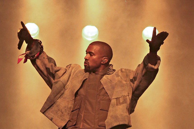 Kanye West je namesto na turnejo odšel na oddelek za nevropsihiatrijo (foto: Profimedia)