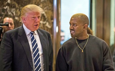 Kanye West na obisku pri Donaldu Trumpu: razpravljala sta o življenju!