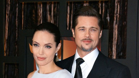 Angelina Jolie je redno nadzorovala svojega moža