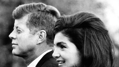 Jacqueline Kennedy Onassis  se je z možem zbližala šele po smrti otroka