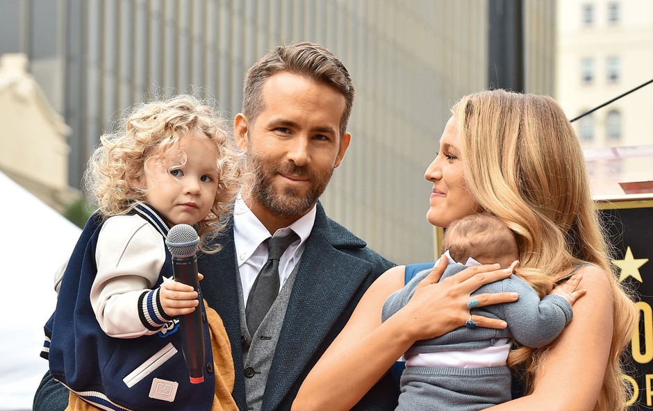 Igralca Ryan Reynolds in Blake Lively sta javnosti prvič pokazala svoji hčerki (foto: Profimedia)