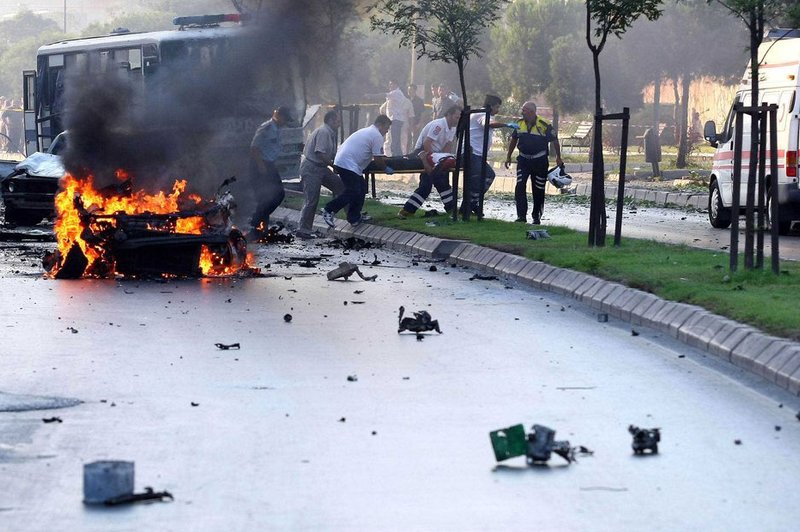 Turčija, Izmir: Najmanj deset ranjenih po eksploziji v bližini sodišča! (foto: profimedia)