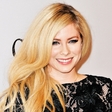 Avril Lavigne: "Leto 2017 bo odlično!"