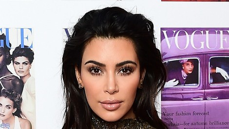 Po ropu Kim Kardashian West v Parizu prijeli 17 osumljencev