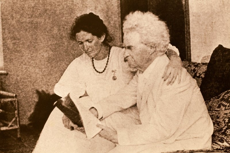 Mark Twain s hčerko, leta 1909 (foto: profimedia)