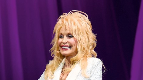 Dolly Parton si prizadeva, da bi številne skrivnosti njene družine ostale skrite