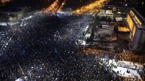 Do 300.000 protestnikov zahteva odstop romunske vlade!