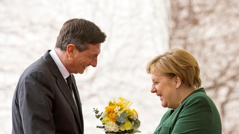 Bi Borut Pahor lahko igral 'ženitnega posrednika' med Merklovo, Trumpom in Putinom?