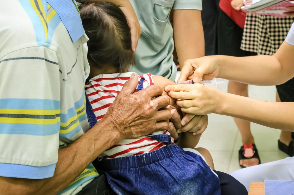 Zaradi upadanj precepljenosti ni izključena kakšna epidemija tudi pri nas! (foto: profimedia)