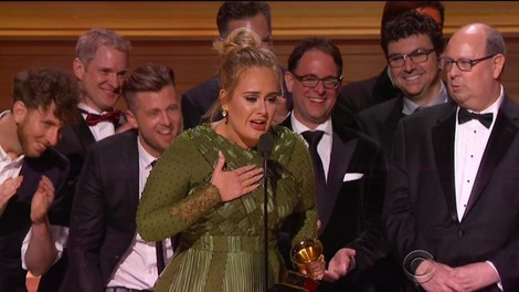Grammyje za album, pesem in posnetek leta je osvojila Adele!