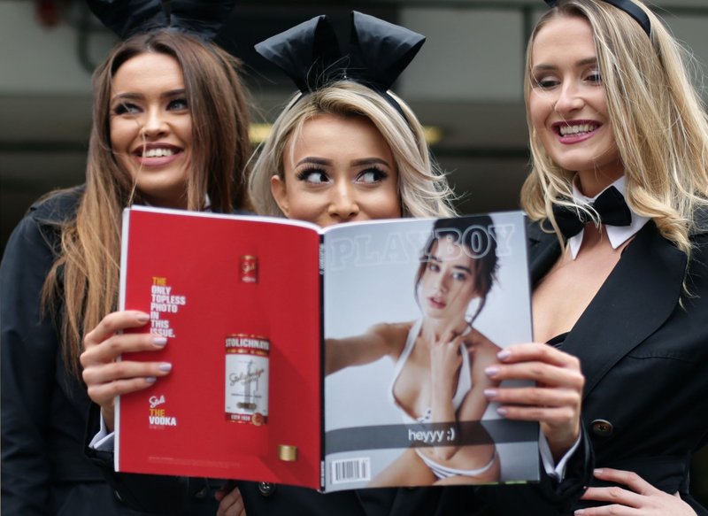Revija Playboy vrača fotografije golih žensk, ker je nihče ne bere samo zaradi intervjujev! (foto: profimedia)