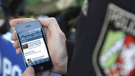 Nemška policija s sočnim jezikom proti lažem na Twitterju