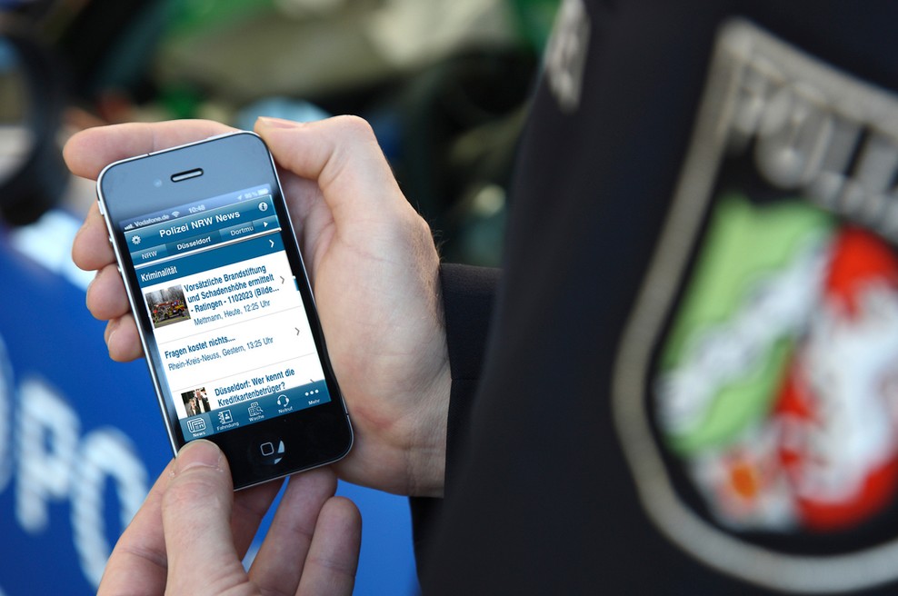 Nemška policija s sočnim jezikom proti lažem na Twitterju (foto: profimedia)