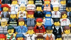 Znamenite ženske iz Nasine zgodovine odslej tudi kot figurice Lego!