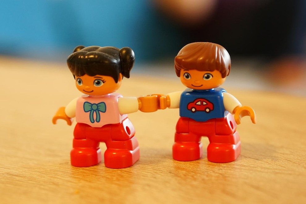 Znamenite ženske iz Nasine zgodovine odslej tudi kot figurice Lego!