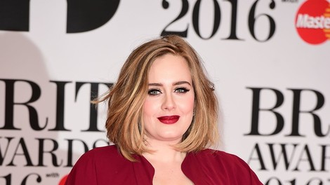 Pevka Adele potrdila, da se je poročila