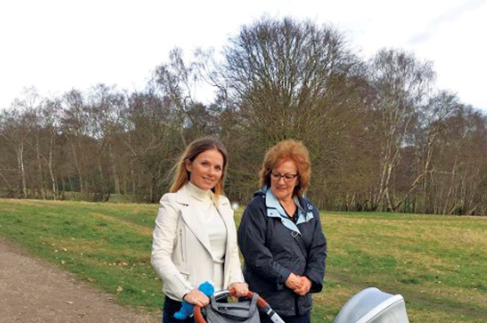 Pevka Geri Horner odštela 3.500  evrov  za prestižni otroški voziček (foto: Profimedia)