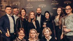 Smetana modne, lepotne in kulinarične blogerske scene na koktejl partiju!