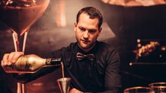 Smetana modne, lepotne in kulinarične blogerske scene na koktejl partiju!