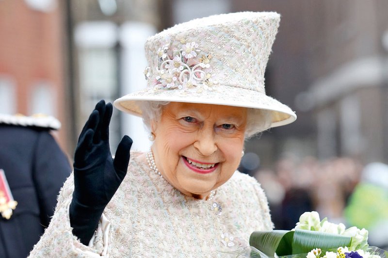 Tudi kraljica Elizabeta je navdušena zbirateljica torbic! (foto: profimedia)