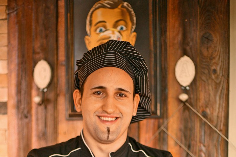 Almir Begič: Zdaj kuha v Kobilarni Lipica (foto: Pop TV)