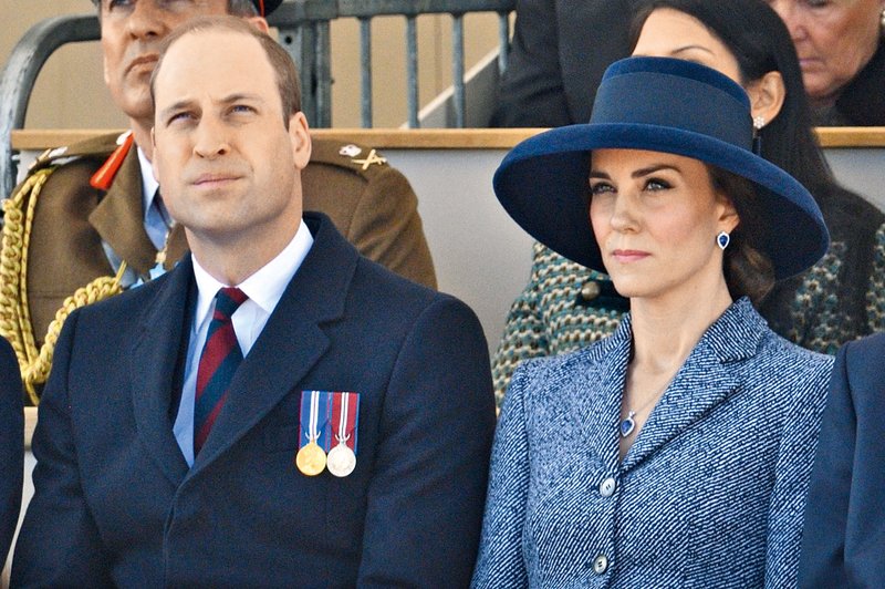 Princ William se je zabaval v družbi druge (foto: Profimedia)