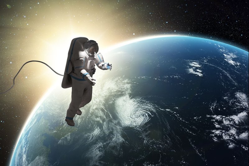 Ameriška astronavtka z novim rekordom vesoljskih sprehodov (foto: profimedia)