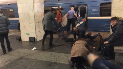 Več mrtvih v eksploziji v podzemni železnici v Sankt Peterburgu!