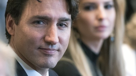 Kanadski premier je zvezdnika serije Prijatelji pozval na dvoboj
