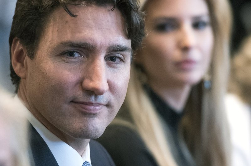 Kanadski premier je zvezdnika serije Prijatelji pozval na dvoboj (foto: profimedia)