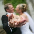 5 pravil zlatarke Fink Pavlinove, po katerih gre izbirati poročni prstan!