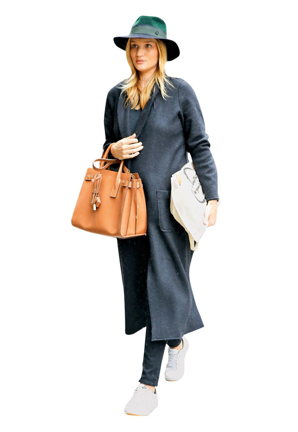 Model in manekenka Rosie Huntington-
Whiteley je pete zelo pogosto in rada nosila, a odkar je noseča, se veliko bolje počuti v udobni obutvi. Zato je petke zamenjala za udobne, a še vedno modne superge, ki se zelo lepo ujamejo z 
njenimi oblačili. 