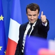 Macron tarča kritik zaradi stroškov ličenja