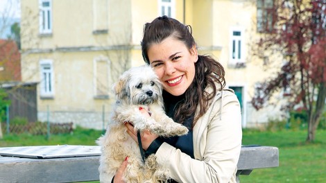 Ana Maria Mitić: Njena psička Betty že obvlada nekaj trikov