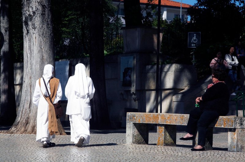 V portugalskem romarskem središču Fatima nočitev v spalni vreči skoraj 1000 evrov! (foto: profimedia)